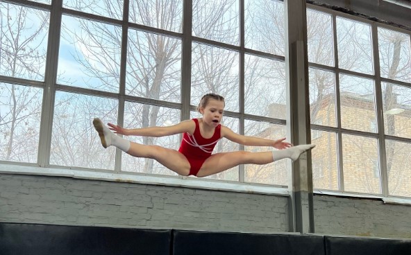  Батутный центр в Красноярске. Сервис Ultra Подарки. Купить подарочный сертификат в батутный центр, попробуйте прыжки на батуте в Красноярске. Сервис UltraPodarki.ru 8 (800) 555 95-30.. Батутный центр , батутный центр, батутный центр цены, батутный центр в Красноярске,  батутный парк, батут прыгать, прыжки +на батуте, батут Красноярск, батут спорт