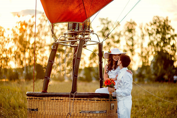 Романтическое свидание на воздушном шаре в Красноярске. Ultra Подарки. Купить романтическое свидание на воздушном шаре в Красноярске. Подарите самым близким незабываемые моменты и признайтесь в искренних чувствах. Сервис UltraPodarki.ru 8-800-505-95-30. Романтическое свидание на воздушном шаре в Красноярске, свидание в Красноярске, свидание на воздушном шаре, сертификат на свидание на воздушном шаре, сертификат на свидание в Красноярске, купить свидание, купить свидание Красноярск, первое свидание, девушка свидание, воздушный шар, полет на воздушном шаре
