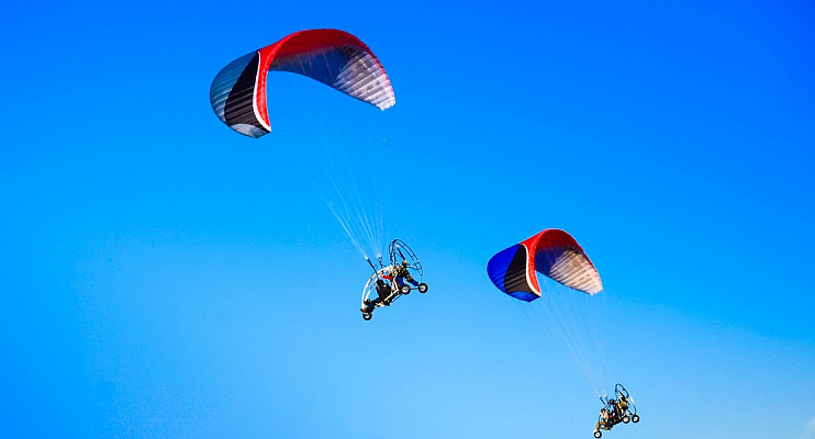 Полёт с инструктором на параплане в Красноярске. Ultra Подарки. Полёт с инструктором на параплане в Красноярске. Попробуйте полёт на двухместном параплане над столицей. Сервис: UltraPodarki.ru 8 800 505 95 30. Полёт на параплане, полёт на параплане Красноярск, полёт с инструктором на параплане Красноярск, полёт с инструктором на параплане, параплан Красноярск, параплан, парапланеризм Красноярск, купить параплан Красноярск