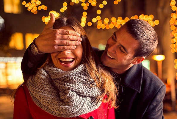 Романтическое свидание на крыше в Красноярске. Ultra Подарки. Купить романтическое свидание на крыше в Красноярске. Подарите самым близким незабываемые моменты и почувствуйте друг друга ещё ближе. Сервис UltraPodarki.ru 8 800 505 95 30. Романтическое свидание на крышев Красноярске, свидание на крышев Красноярске, свидание, сертификат на свидание на крыше, сертификат на свидание в Красноярске, купить свидание на крыше, купить свидание Красноярск