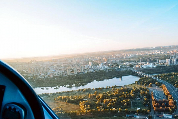 Полет на самолете в Красноярске. Ultra Подарки. Купить полёт на самолёте в Красноярске. Испытайте невероятные ощущения от прогулки на самолёте или порадуйте своих близких подарив сертификат на полет в подарок. Сервис UltraPodarki.ru 8 800 505 95 30. полёт на самолёте, сертификат на полёт, цены самолёт, полёт в подарок, реальный полёт, реальный полёт на самолёте, купить полёт Красноярск, полёт на самолёте Красноярск, сертификат на полёт Красноярск, цены полёт Красноярск