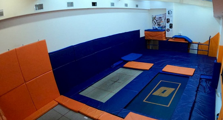  Батутный центр в Красноярске. Сервис Ultra Подарки. Купить подарочный сертификат в батутный центр, попробуйте прыжки на батуте в Красноярске. Сервис UltraPodarki.ru 8 (800) 555 95-30.. Батутный центр , батутный центр, батутный центр цены, батутный центр в Красноярске,  батутный парк, батут прыгать, прыжки +на батуте, батут Красноярск, батут спорт