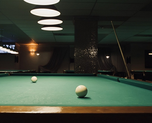 Игра в бильярд Красноярск.Ultra Подарки. Игра в бильярд Красноярск. Попробуйте настоящий бильярд, в бильярдном клубе. Сервис: UltraPodarki.ru 8 800 505 95 30. Игра в бильярд, игра в бильярд Красноярск, русский бильярд, русский бильярд Красноярск, бильярдный клуб, бильярдный клуб Красноярск, бильярд Красноярск, купить бильярд Красноярск